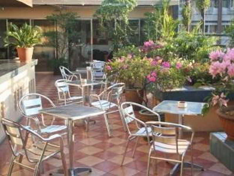 Stone House Quezon City San Juan  Экстерьер фото